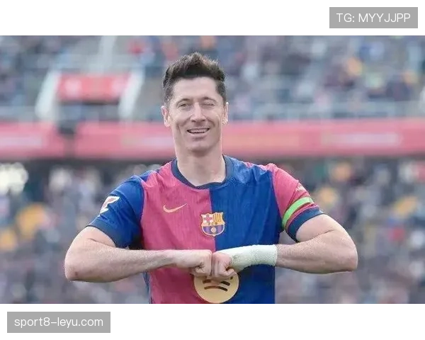 莱万多夫斯基闪耀国王杯决赛，关键进球助球队夺冠