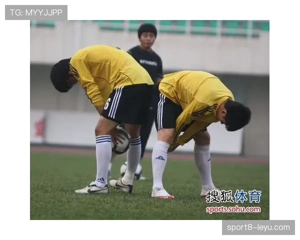 齐达内射门技巧大揭秘：足球艺术与精准射术的完美融合