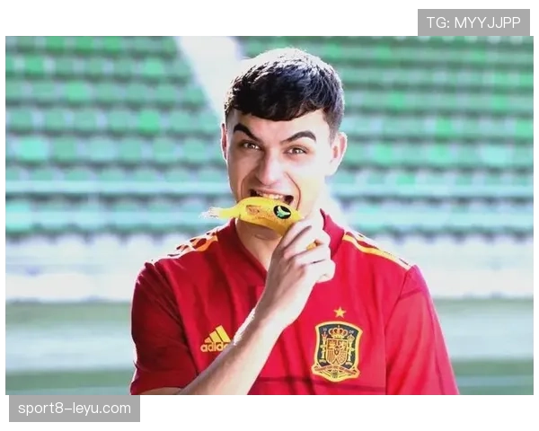 佩德里荣膺西班牙年度最佳球员，持续闪耀彰显足球新星潜力