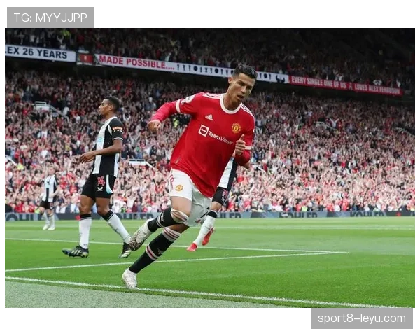 瓦拉内状态回暖彰显防线领导力，助球队后防持续稳固提升