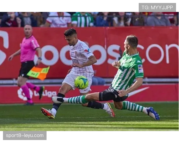 贝蒂斯创新进攻战术亮相西甲新赛季，球迷期待表现持续攀升